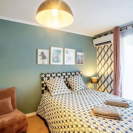 Studio Terrasse & Parking Gratuit En Residence Nîmes Buitenkant foto