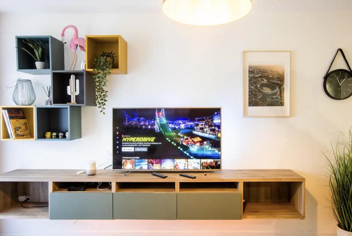 Studio Terrasse & Parking Gratuit En Residence Nîmes Buitenkant foto